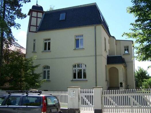 Wohnung zur Miete 650 € 2 Zimmer 79,2 m² 2. Geschoss Ludwig-Richter-Straße 8 Weißenborn Zwickau 08058
