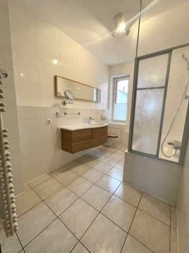 Wohnung zur Miete 488 € 4 Zimmer 84 m²<br/>Wohnfläche 3.<br/>Geschoss ab sofort<br/>Verfügbarkeit Wiesestraße 134 Debschwitz 3 Gera 07548