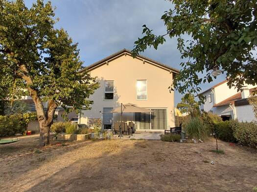 Doppelhaushälfte zur Miete 2.060 € 5 Zimmer 167 m² 600 m² Grundstück frei ab 01.01.2027 Kettelerstraße 1 Bellheim Bellheim 76756