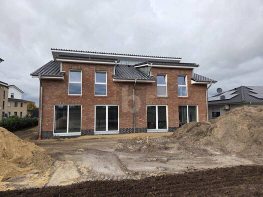 Doppelhaushälfte zum Kauf 348.000 € 4 Zimmer 125 m² 308 m² Grundstück Drebber 49457