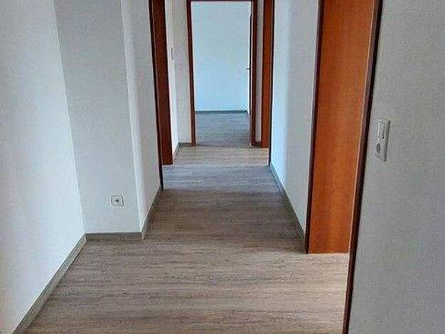 Wohnung zur Miete 620 € 3 Zimmer 80 m² 1. Geschoss frei ab sofort Ergoldsbach 84061