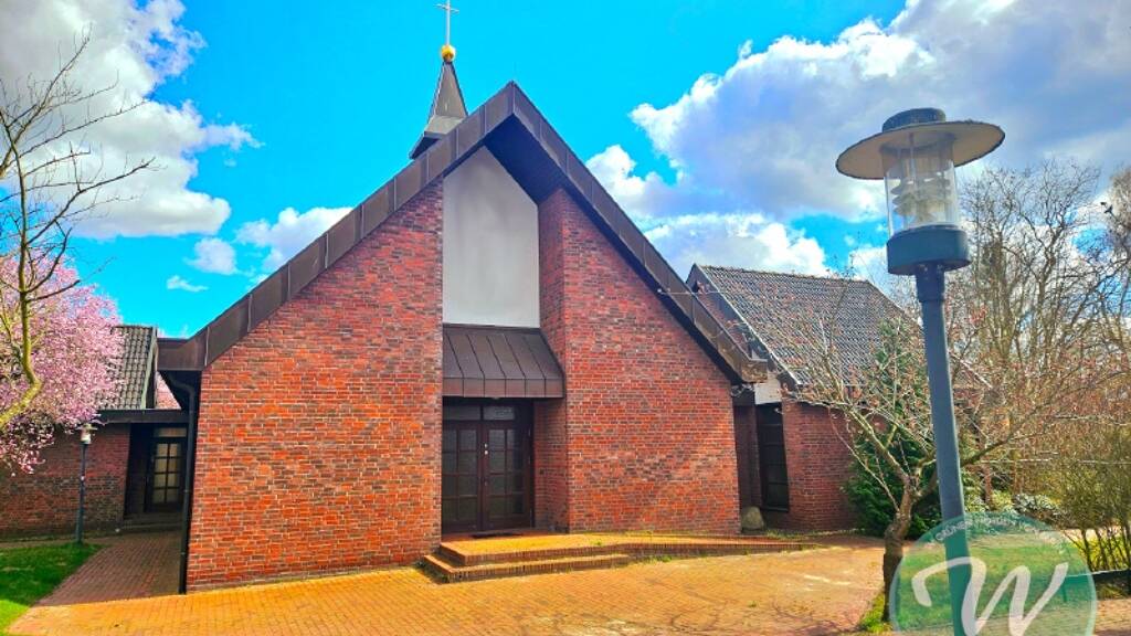 Einfamilienhaus zum Kauf provisionsfrei 196.000 € 7 Zimmer 250 m² 2.402 m² Grundstück Anklamer Straße 5 Friedland 17098