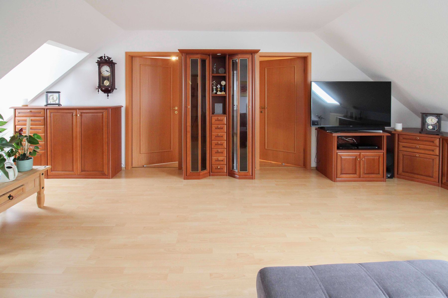 Wohnung zum Kauf 125.000 € 3 Zimmer 78 m²<br/>Wohnfläche 3.<br/>Geschoss Böhlen Böhlen 04564