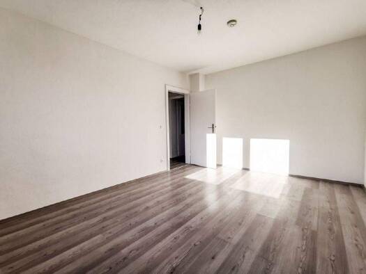 Wohnung zur Miete 699 € 4 Zimmer 76,5 m² frei ab sofort Paul-Kosmalla-Str. 1 Heißen Mülheim / Ruhr 45472