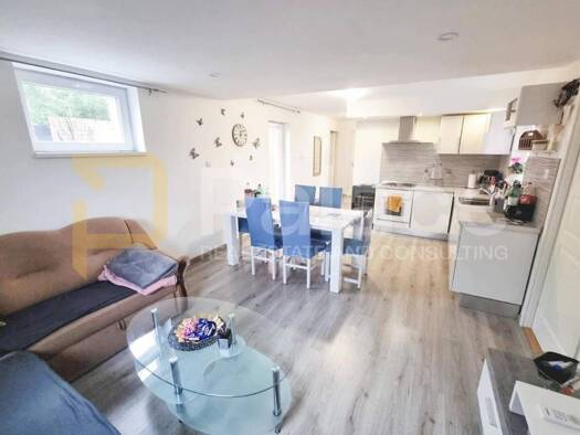 Haus zur Miete 1.300 € 3 Zimmer 150 m² Kastav