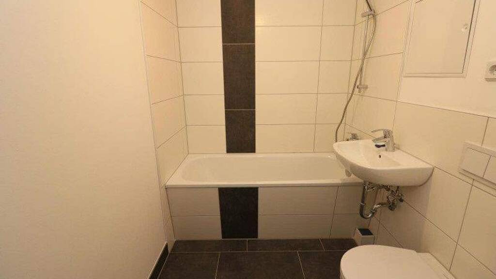 Wohnung zur Miete 379 € 3 Zimmer 54 m² 2. Geschoss Paul-Müller-Straße 70 Freiberg 09599