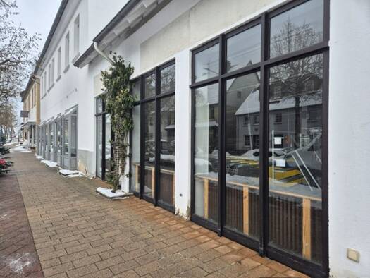 Mehrfamilienhaus zum Kauf 298.000 € 10 Zimmer 265 m² 500 m² Grundstück frei ab sofort Barntrup Barntrup 32683