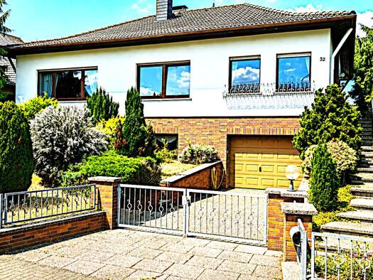 Einfamilienhaus zum Kauf provisionsfrei 380.000 € 6 Zimmer 199,4 m² 655 m² Grundstück frei ab 01.09.2026 Volpertshausen Hüttenberg 35625