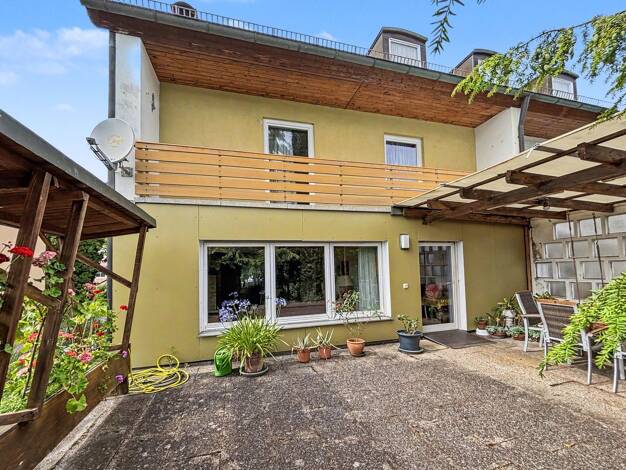 Doppelhaushälfte zum Kauf 269.000 € 6 Zimmer 154,5 m² 550 m² Grundstück Petzmannsberg Kulmbach 95326
