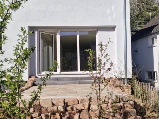 Terrassenwohnung zur Miete 925 € 2 Zimmer 77 m² Geschoss EG/2 frei ab 01.07.2026 Longen 54338