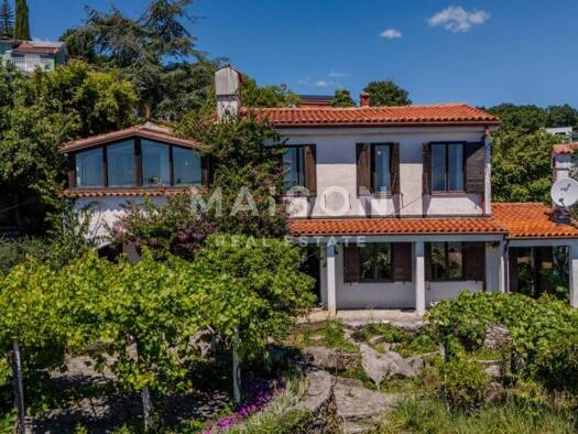 Haus zum Kauf 1.200.000 € 6 Zimmer 350 m² Pobri, Opatija - Okolica Pobri, Volosko