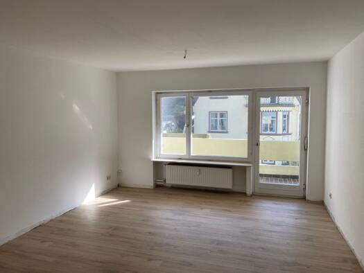 Wohnung zur Miete 650 € 2 Zimmer 78 m² Geschoss 2/3 frei ab 01.04.2026 Grumbachtalweg 39 Schafbrücke Saarbrücken 66121