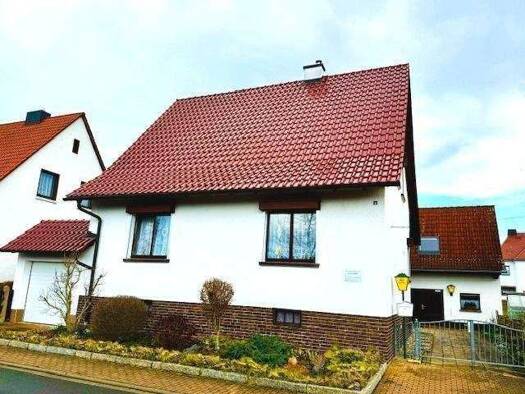 Einfamilienhaus zum Kauf 250.000 € 6 Zimmer 130 m² 599 m² Grundstück Leißling Weißenfels 06667