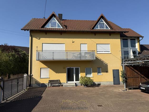 Mehrfamilienhaus zum Kauf 685.000 € 8 Zimmer 282 m² 505 m² Grundstück Grißheim Neuenburg am Rhein 79395