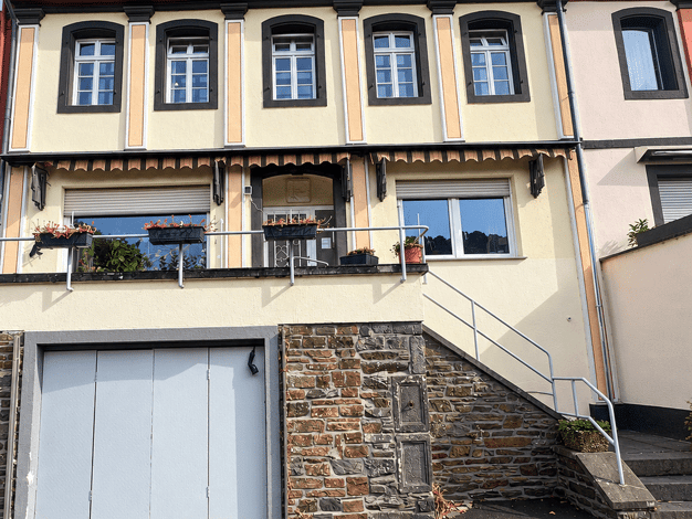 Hotel zum Kauf 595.000 € 13 Zimmer 365 m² Gastrofläche 190 m² Grundstück Leutesdorf 56599