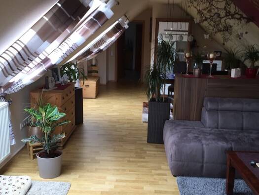 Wohnung zur Miete 725 € 3 Zimmer 90 m² Geschoss 1/1 frei ab 01.11.2025 Wolfartswinden Ansbach 91522