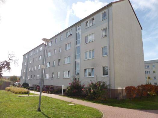 Wohnung zur Miete 402 € 4 Zimmer 68 m² 2. Geschoss frei ab sofort Unterrißdorfer Straße 65 Lutherstadt Eisleben 06295
