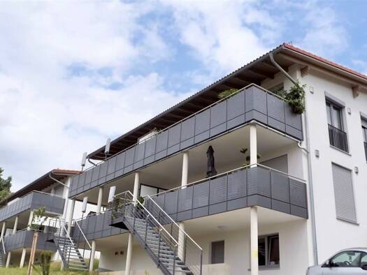 Wohnung zur Miete 820 € 4 Zimmer 86,5 m² Bergingerstr. 27 b Auerbach Auerbach , Niederbay 94530