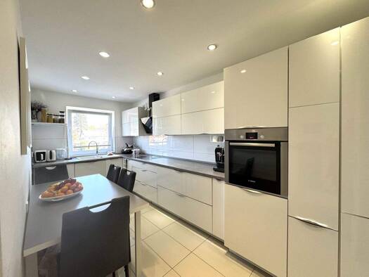 Wohnung zum Kauf 284.000 € 4 Zimmer 108 m² Schildesche Bielefeld 33611