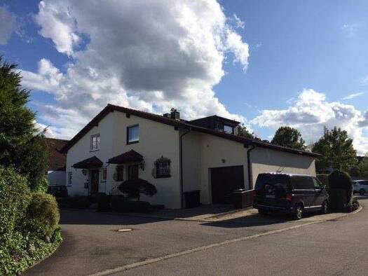 Doppelhaushälfte zur Miete 1.150 € 3,5 Zimmer 105,5 m² 260 m² Grundstück Eichelhäerweg 13 Kirchheim Kirchheim unter Teck 73230