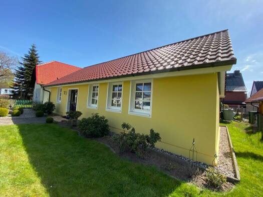Einfamilienhaus zum Kauf 249.000 € 3 Zimmer 76 m² 353 m² Grundstück Fuhlendorf 18356