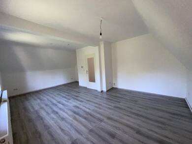 Wohnung zur Miete 369 € 2 Zimmer 50,2 m² Dachgeschoss, 2. Geschoss Dirschauer Straße 28 Fedderwardergroden Wilhelmshaven 26388