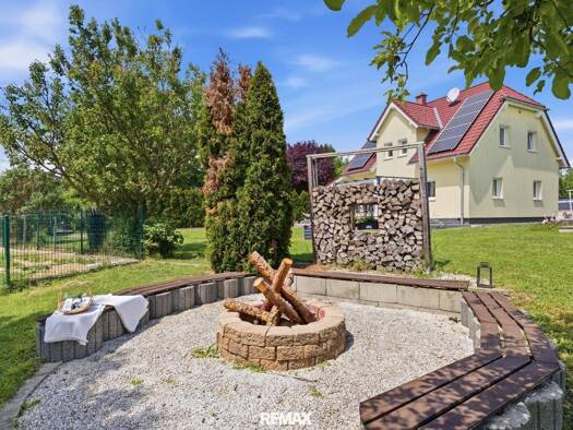 Einfamilienhaus zum Kauf 1.025.000 € 4,5 Zimmer 124 m² 2.841 m² Grundstück Hollabrunn 2014