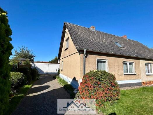 Doppelhaushälfte zum Kauf 125.000 € 2 Zimmer 85 m² 1.375 m² Grundstück Demmin 17109