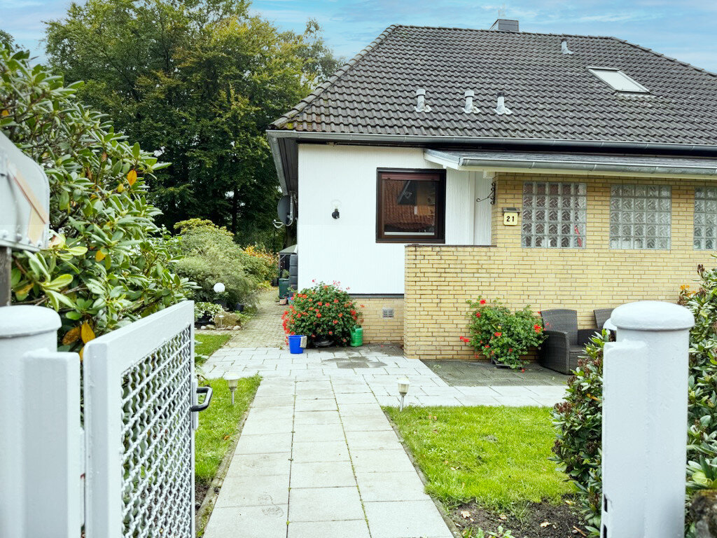 Bungalow zum Kauf 195.000 € 5 Zimmer 177 m²<br/>Wohnfläche 1.159 m²<br/>Grundstück ab sofort<br/>Verfügbarkeit Niendorf I Römstedt / Niendorf I 29591