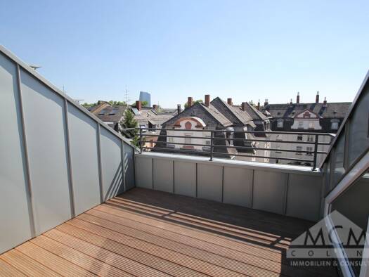 Maisonette zur Miete - Erstbezug 2.500 € 5 Zimmer 153 m² 4. Geschoss frei ab sofort Ostend Frankfurt am Main 60385
