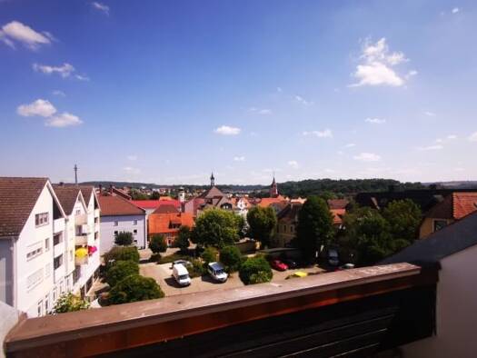 Wohnung zur Miete 650 € 2,5 Zimmer 65 m² 4. Geschoss frei ab 01.09.2025 Bahnhofstraße 12 Treuchtlingen Treuchtlingen 91757