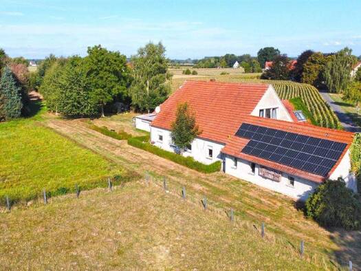 Einfamilienhaus zum Kauf 279.000 € 8 Zimmer 250,5 m² 3.790 m² Grundstück Stockhausen Lübbecke 32312