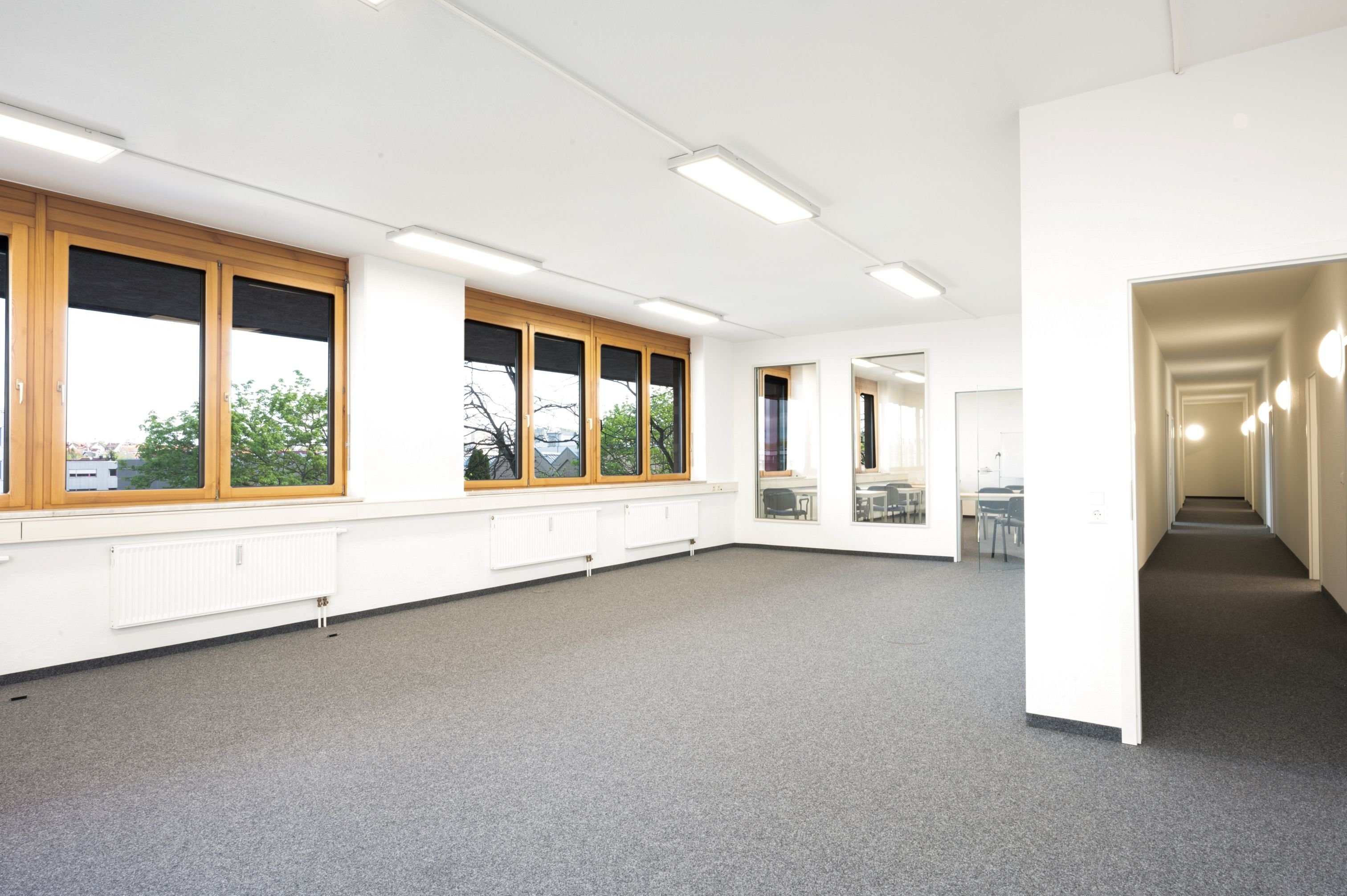 Bürofläche zur Miete 8,50 € 6 Zimmer 328 m²<br/>Bürofläche Ramtel Leonberg 71229