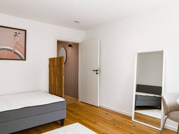 Studio zum Kauf provisionsfrei 240.000 € 1 Zimmer 26 m² 1. Geschoss Thalk.Obersendl.-Forsten-Fürstenr.-Solln München 81476