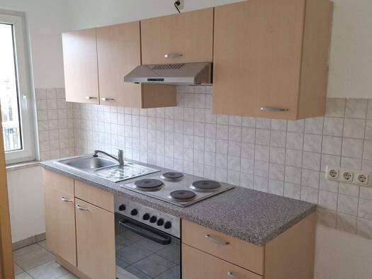 Studio zur Miete 250 € 1 Zimmer 30 m² Eisenberger Strasse 37 Bürgel 07616