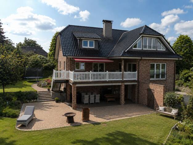 Einfamilienhaus zum Kauf 990.000 € 6 Zimmer 205 m² 2.453 m² Grundstück Hamdorf OT Negernbötel 23795