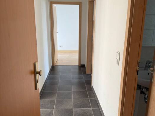 Wohnung zur Miete 397 € 2,5 Zimmer 66,3 m² Geschoss 1/6 frei ab 01.09.2026 Altstadt Altstadt 39104