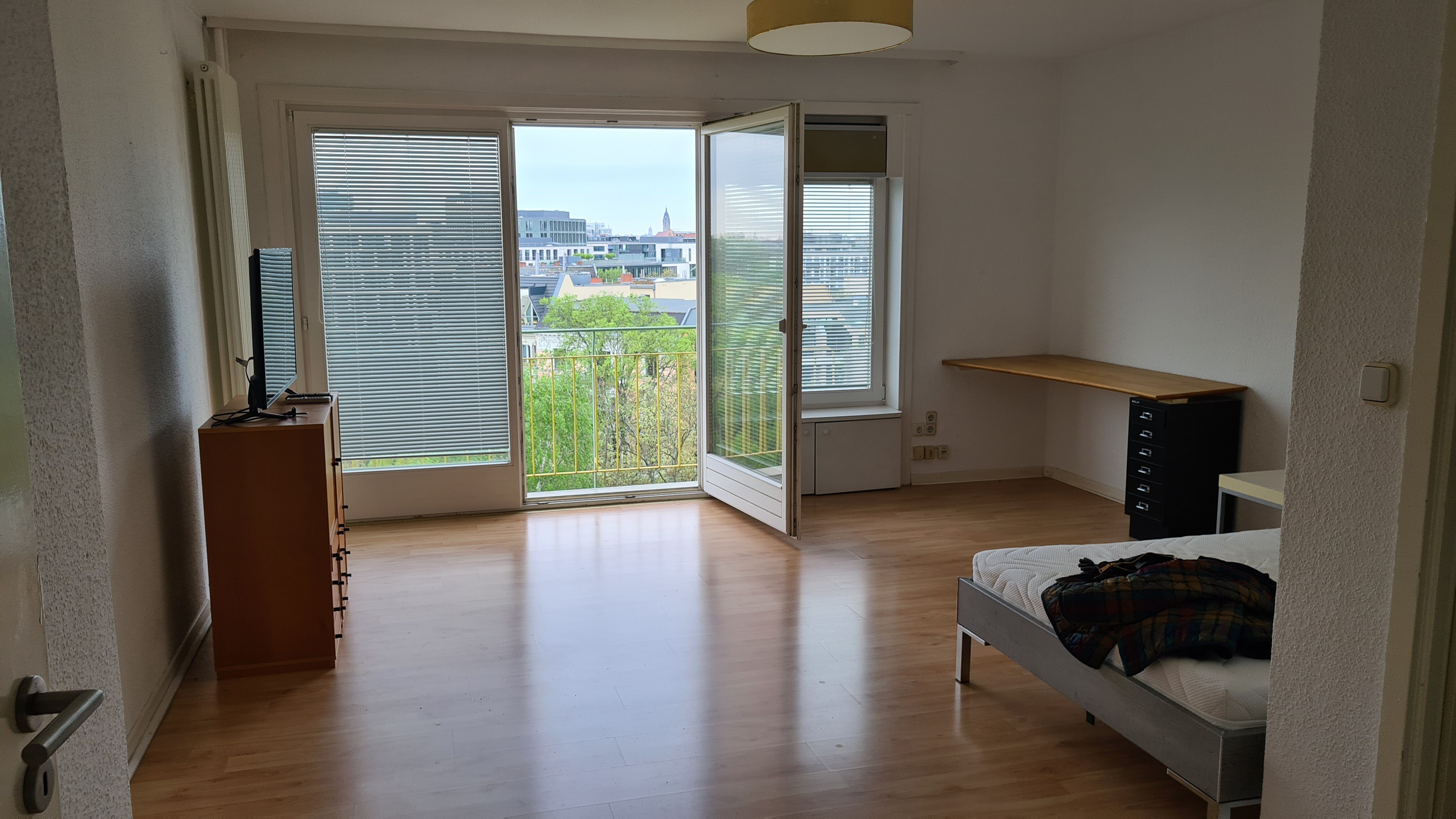 Wohnung zum Kauf 250.000 € 1 Zimmer 31,4 m²<br/>Wohnfläche 9.<br/>Geschoss ab sofort<br/>Verfügbarkeit Hansaviertel Berlin 10557