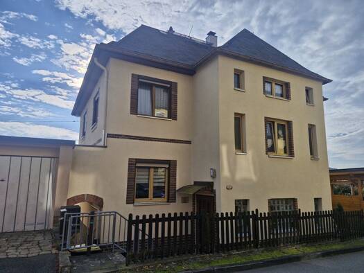Mehrfamilienhaus zum Kauf 169.000 € 8 Zimmer 136 m² 740 m² Grundstück Meinersdorf Burkhardtsdorf 09235