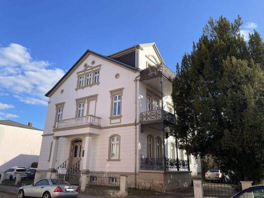 Wohnung zur Miete 640 € 2 Zimmer 80,5 m² frei ab 01.06.2026 Burgstraße 1 Naumburg 06618