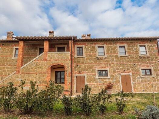 Haus zum Kauf 2.400.000 € 590 m² Pienza 53026