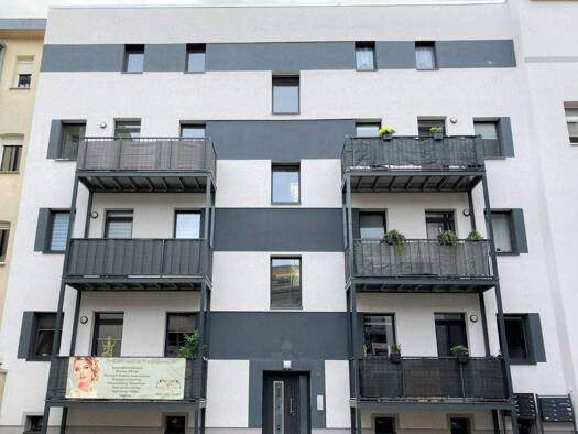 Maisonette zur Miete 1.045 € 2 Zimmer 110,9 m² 2. Geschoss frei ab 01.01.2026 Heinrich-Schütz-Str. 09 Lutherplatz Halle 06110
