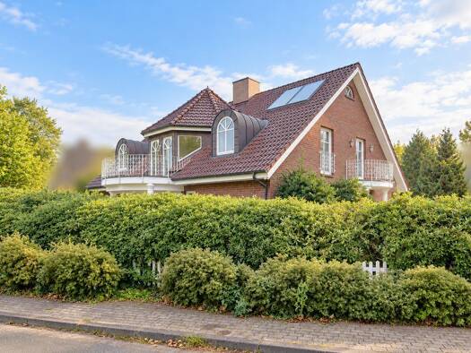 Einfamilienhaus zum Kauf 650.000 € 7 Zimmer 244,5 m² 878 m² Grundstück frei ab sofort Hollenstedt Hollenstedt 21279