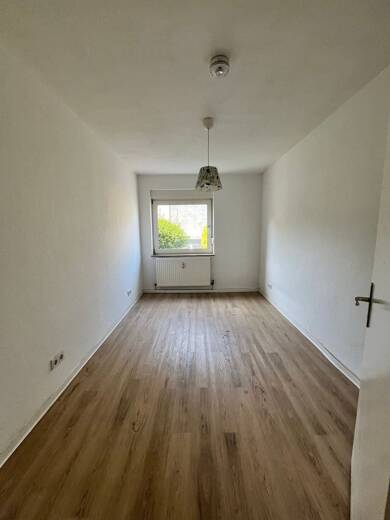 Wohnung zur Miete 610 € 4 Zimmer 77 m² EG frei ab sofort Odenwaldstraße 3 Bestenheid Wertheim 97877