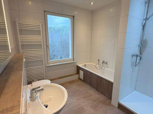 Wohnung zur Miete 650 € 2 Zimmer 60 m² 2. Geschoss frei ab sofort Erlanger Straße 75 Nordstadt Fürth 90765