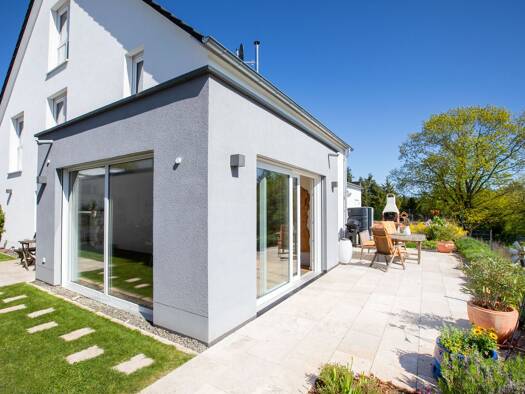 Einfamilienhaus zum Kauf 839.000 € 7 Zimmer 220 m² 471 m² Grundstück Erbach Homburg 66424