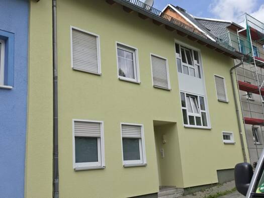 Mehrfamilienhaus zum Kauf als Kapitalanlage geeignet 250.000 € 10 Zimmer 246 m² 500 m² Grundstück Wiesenstraße 10 Hohenstein-Ernstthal Hohenstein-Ernstthal 09337