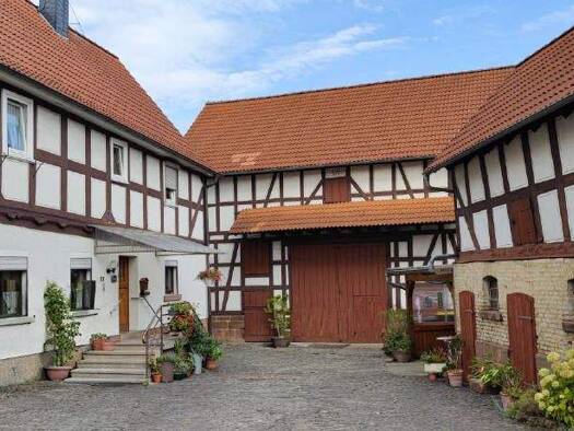 Einfamilienhaus zum Kauf 159.000 € 6 Zimmer 132 m² 1.028 m² Grundstück Münchhausen Münchhausen 35117