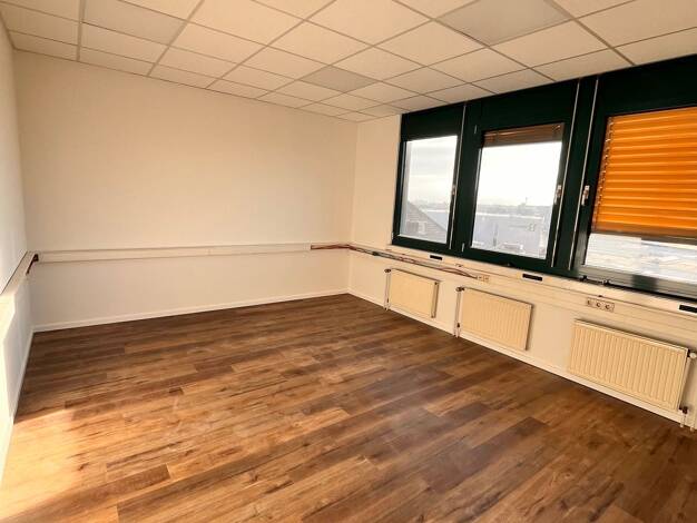 Bürofläche zur Miete 10 € 1.570 m² Bürofläche teilbar ab 370 m² Müngersdorf Köln 50933
