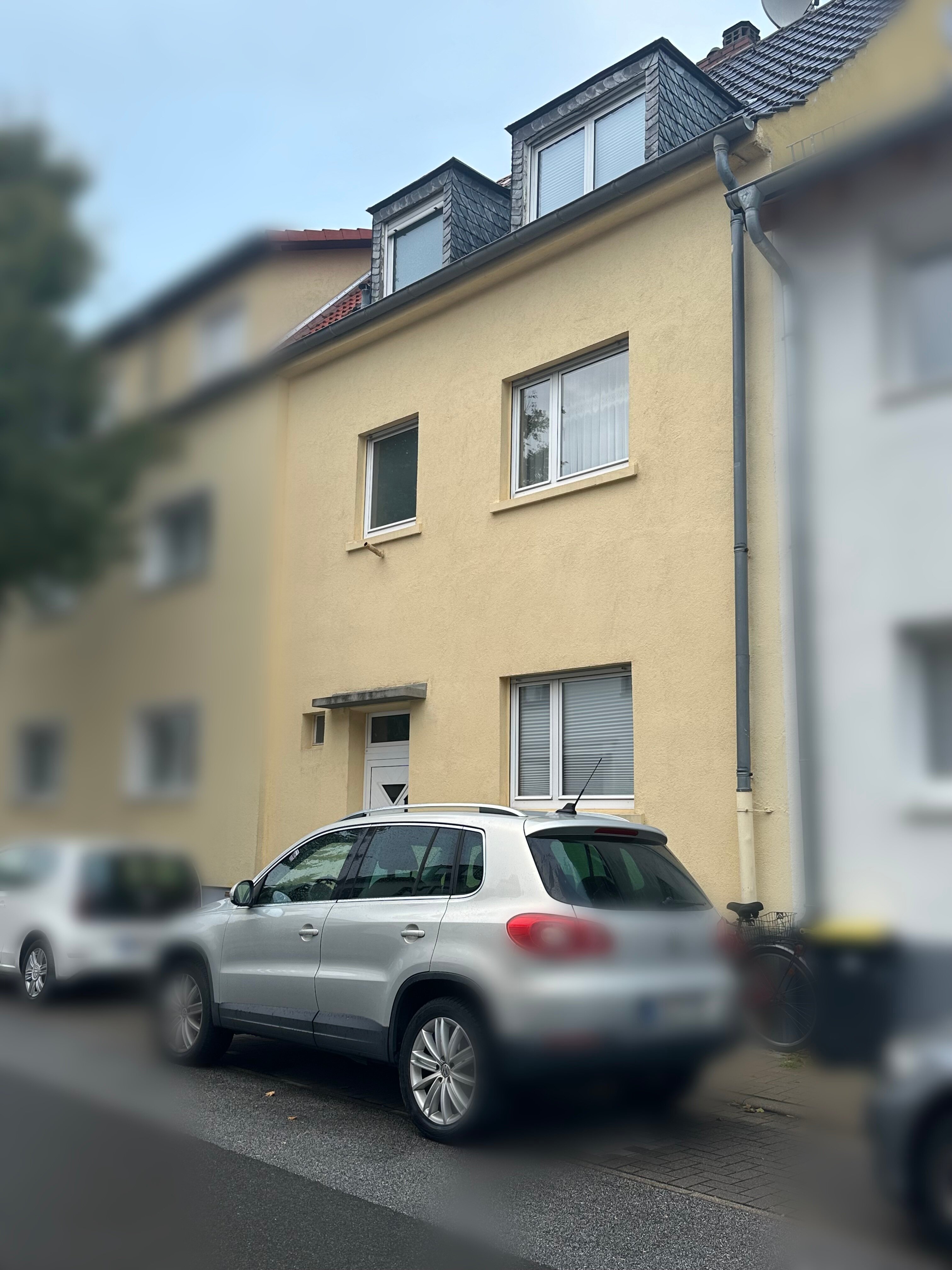 Reihenmittelhaus zum Kauf provisionsfrei 420.000 € 9 Zimmer 150 m²<br/>Wohnfläche 195 m²<br/>Grundstück Friesenheim / Stadtbezirk 152 Ludwigshafen 67063